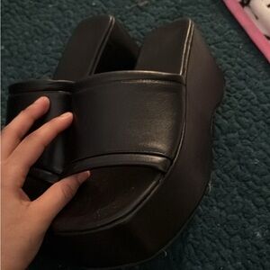 Wedge black sandals